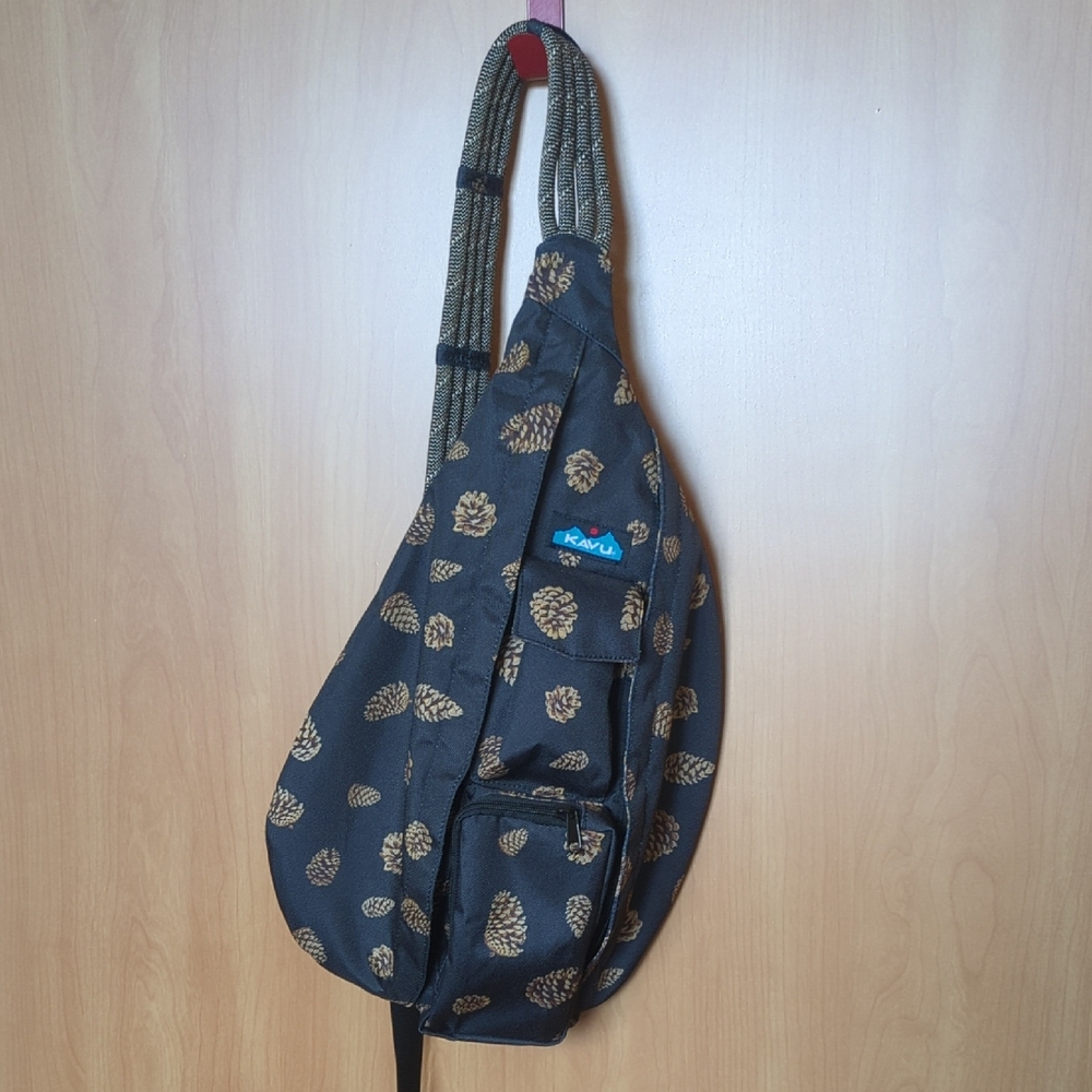Kavu Pinecone Patterned Black and Brown Crossbody Bag